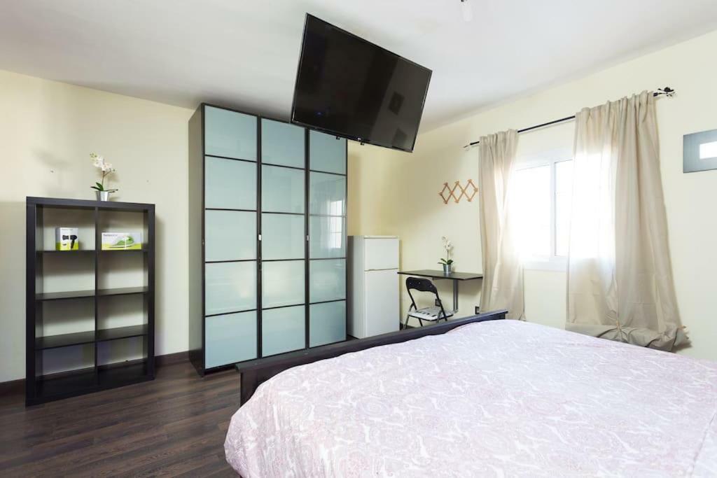 Villa Blanca Tenerife - Private Rooms - Terrace And Bbq, 5 Minutes From The Beach And Airport San Isidro  Eksteriør billede